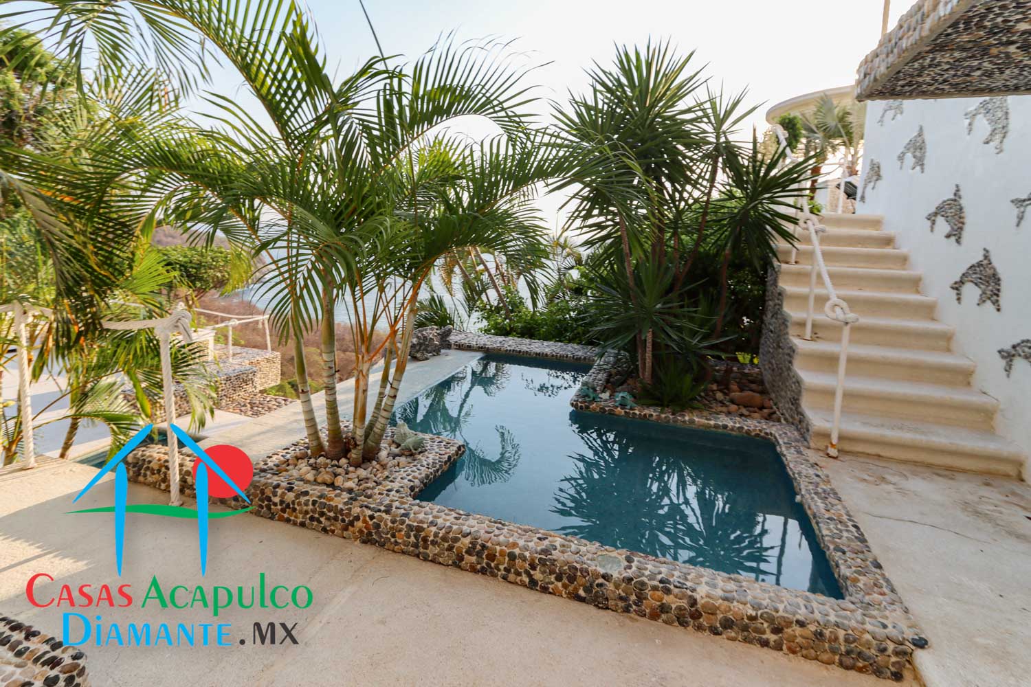 Casa Ingrid - Sala con barra bar y alberca 2 Casa Ingrid - Sala con barra bar y alberca 2